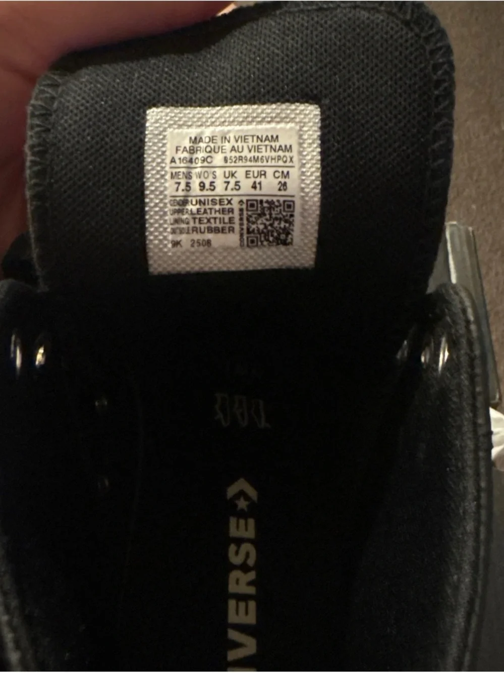 Converse Men's Black & White Low-Top Sneakers - Picture 3 of 6